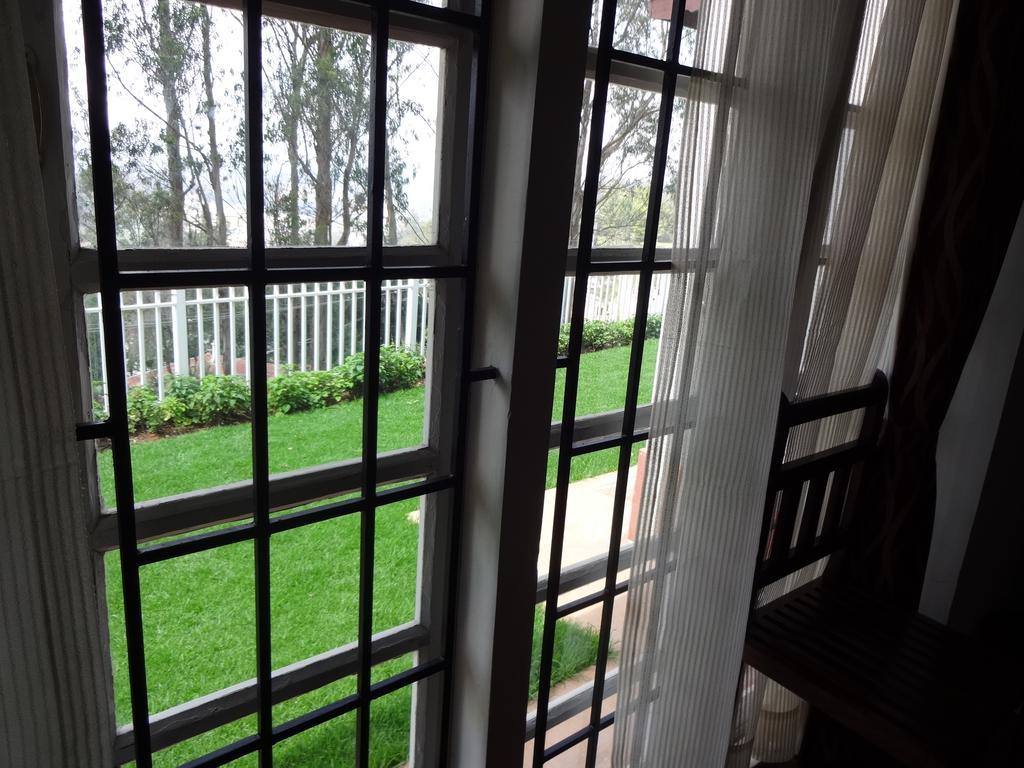 Irinjalakuda House Apartment Ooty Exterior photo